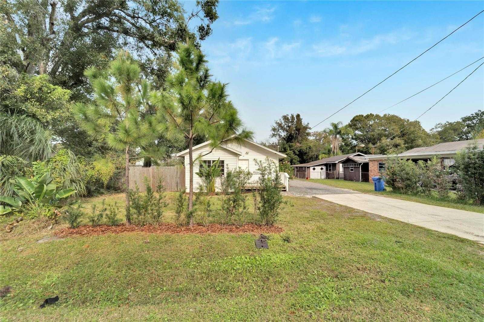 5606 PALM RIVER, TAMPA, Single Family Residence,  for sale, The Mount Dora Group 